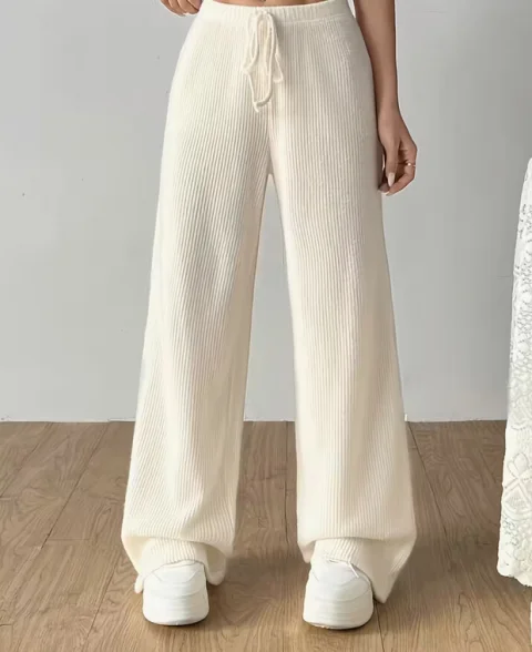 Snygga & Enkla Plyschbyxor för Kvinnor